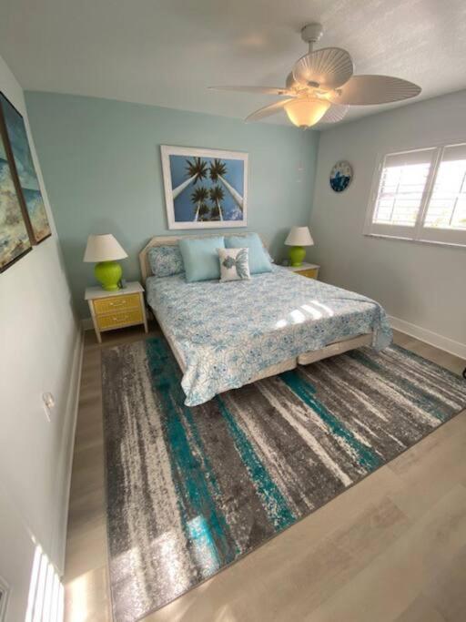 Beachfront Condo On Quiet Treasure Island- 1 Bed St. Pete Beach Exterior foto
