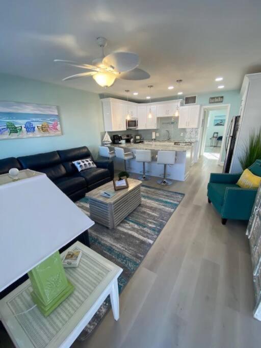 Beachfront Condo On Quiet Treasure Island- 1 Bed St. Pete Beach Exterior foto